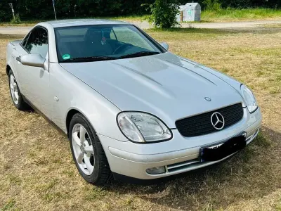 Gebraucht Mercedes SLK230 193 PS (141 kW) 1999 Silber Cabrio