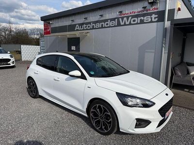Second-hand Ford Focus ST-Line 125 CP (91 kW) 2022 Alb Berlinǎ