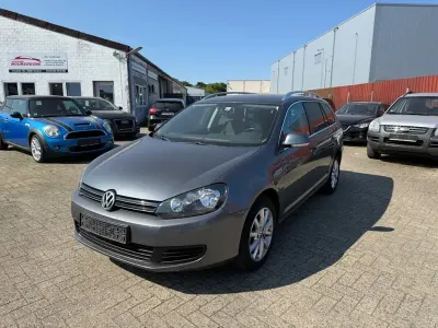Gebraucht VW Golf VI Comfortline 105 PS (77 kW) 2011 Grau Kleinwagen
