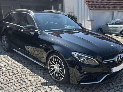 Mercedes C63 AMG