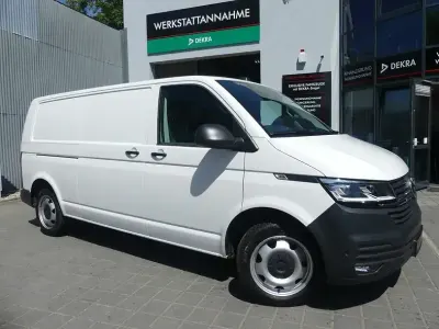 Gebraucht VW T7 204 PS (150 kW) 2024 Candyweiß Van