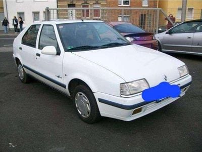 Gebraucht Renault 19 R.S. 73 PS (53 kW) 1991 Weiß Limousine