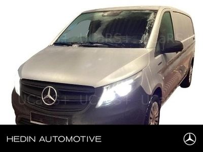 Gebraucht Mercedes e-Vito 62 kW (85 PS) 2023 Silber Van / Kleinbus