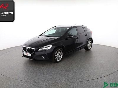 Onyx black Gebraucht 2017 Volvo V40 CC Plus Kombi | 17.880 € (Fairer Preis)