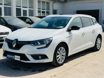 Gebraucht Renault Mégane IV 114 PS (83 kW) 2018 Perlmutt Kleinwagen