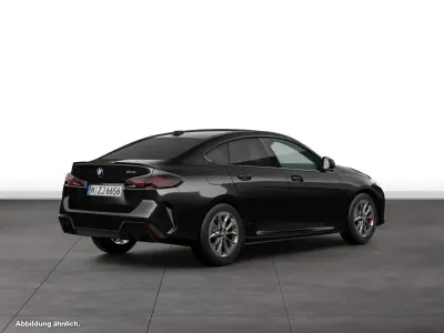 Gebraucht BMW 220 156 PS (114 kW) 2025 Black sapphire metallic Coupé