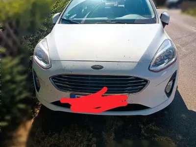 Gebraucht Ford Fiesta Titanium 101 PS (74 kW) 2017 Weiß Kleinwagen