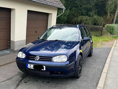 Blau Gebraucht 2001 VW Golf IV Basis Kombi | 1.699 € (Fairer Preis)