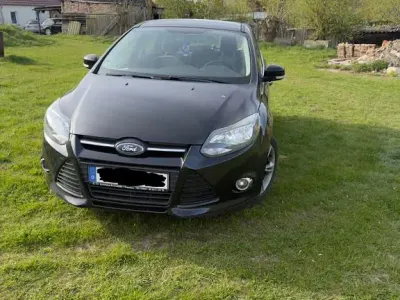 Occasion Ford Focus Trend 101 PK (74 kW) 2014 Zwart Sedan