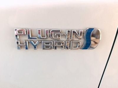 Begagnad Toyota Prius TEC-Edition 136 HK (100 kW) 2013 Vit Sedan
