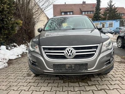Gebraucht VW Tiguan Track & Field 140 PS (102 kW) 2008 Grau SUV