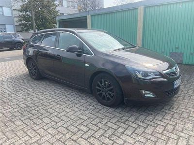 Gebraucht Opel Astra 160 PS (117 kW) 2011 Braun Kombi