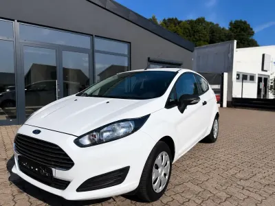Gebraucht Ford Fiesta 60 PS (44 kW) 2013 Weiß Kleinwagen