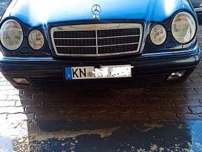 Mercedes E280