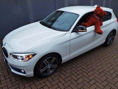 Weiß Gebraucht 2019 BMW 118 Sport Line Kleinwagen | 17.412 € (Guter Preis)