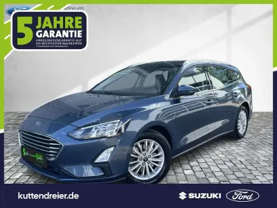 Gebraucht Ford Focus Titanium 155 PS (114 kW) 2020 Chromablau metallic Kombi