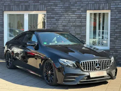 Używany Mercedes E220 AMG 194 KM (142 kW) 2020 Czarny Coupe