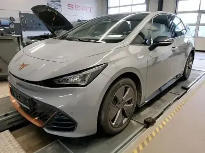 Gebraucht Cupra Born 150 kW (204 PS) 2024 Grau Kleinwagen