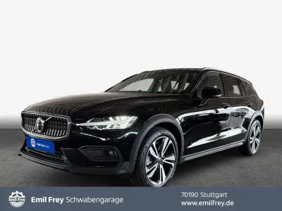 Gebraucht Volvo V60 CC Ultimate 250 PS (183 kW) 2024 Schwarz Kombi