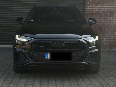 Second-hand Audi Q8 S-Line 286 CP (210 kW) 2019 Negru SUV