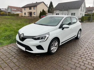 Gebraucht Renault Clio V 91 PS (66 kW) 2021 Weiß Kleinwagen