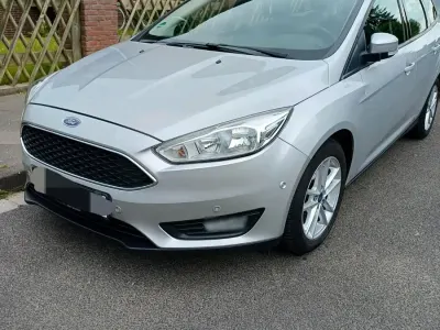 Usata Ford Focus Trend 125 CV (91 kW) 2017 Argento Station wagon
