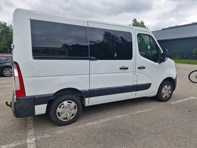 Nissan NV400