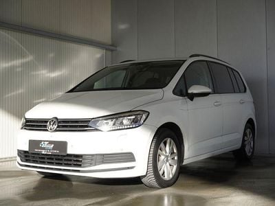 Gebraucht VW Touran Comfortline 150 PS (110 kW) 2020 Weiß Van / Kleinbus