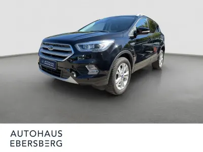 Usado Ford Kuga 150 HP (110 kW) 2019 Preto SUV