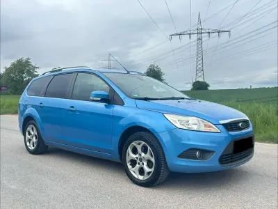 Used Ford Focus Style 101 HP (74 kW) 2010 Blue Estate