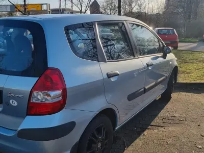 Gebraucht Honda Jazz 70 PS (51 kW) 2005 Blau Kleinwagen