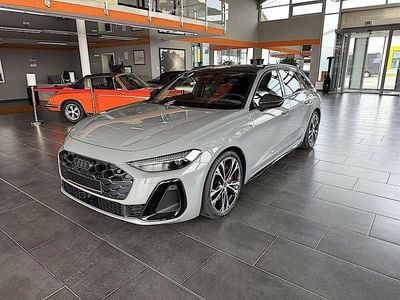 Neu Audi S5 Sport 367 PS (269 kW) 2025 Grau Kombi