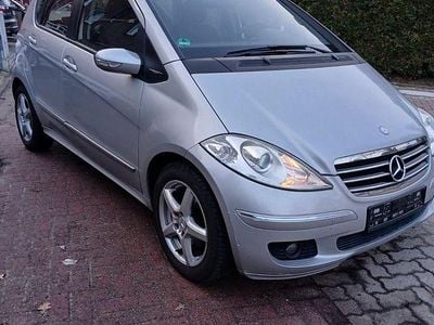 Gebraucht Mercedes A180 Elegance 109 PS (80 kW) 2006 Silber Van / Kleinbus