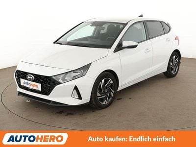 Gebraucht Hyundai i20 Edition 30 101 PS (74 kW) 2022 Weiß Kleinwagen