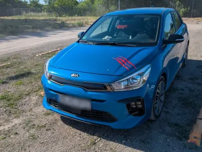 Gebraucht Kia Rio 120 PS (88 kW) 2021 Blau Kleinwagen