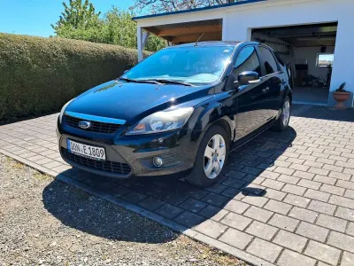 Gebraucht Ford Focus Titanium 116 PS (85 kW) 2009 Schwarz Limousine
