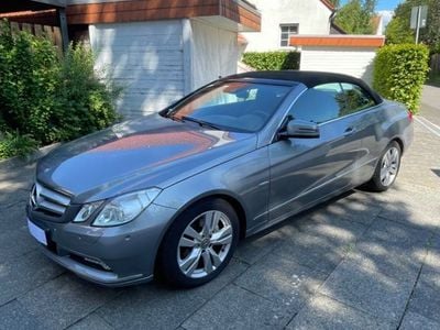 Mercedes E200
