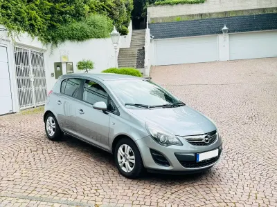 Używany Opel Corsa 101 KM (74 kW) 2012 Szary Hatchback