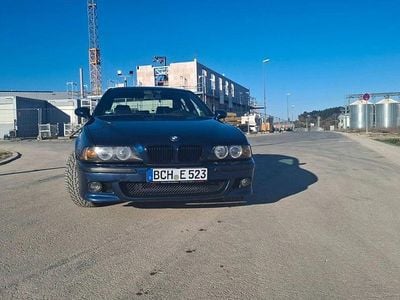 BMW 523