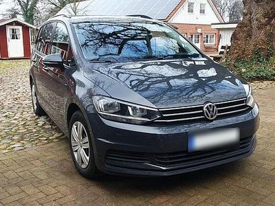 Gebraucht VW Touran 115 PS (84 kW) 2018 Grau Van / Kleinbus