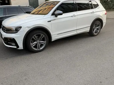 Second-hand VW Tiguan R-line 239 CP (175 kW) 2019 Alb SUV