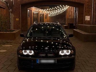 Gebraucht BMW 318 118 PS (86 kW) 1999 Schwarz Kombi