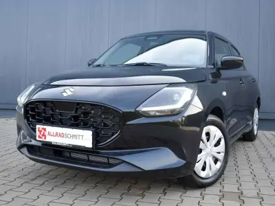 Gebraucht Suzuki Swift Club 83 PS (61 kW) 2025 Schwarz Kleinwagen