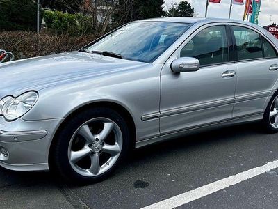 Gebraucht Mercedes C220 Elegance 150 PS (110 kW) 2005 Silber Limousine