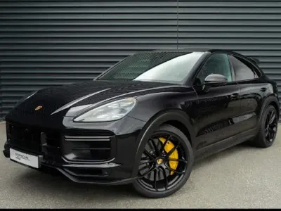 Gebraucht Porsche Cayenne Turbo GT 640 PS (470 kW) 2022 Tiefschwarzmetallic SUV