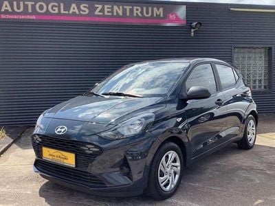 Neu Hyundai i10 Comfort 63 PS (46 kW) 2025 Grau Kleinwagen
