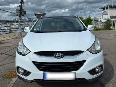 Gebraucht Hyundai ix35 Premium 184 PS (135 kW) 2011 Weiß SUV