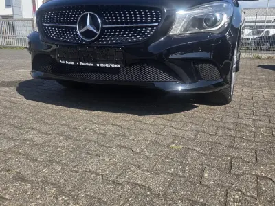 Gebraucht Mercedes CLA220 176 PS (129 kW) 2015 Schwarz Coupé