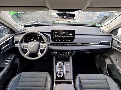 Mitsubishi Outlander P-HEV