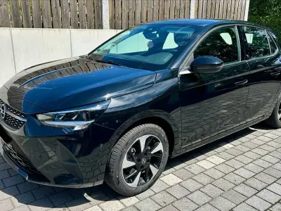 Gebraucht Opel Corsa-e Elegance 100 kW (136 PS) 2022 Schwarz Kleinwagen